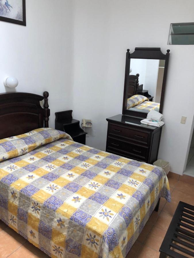 Hotel De Los Banos Pachuca Kültér fotó